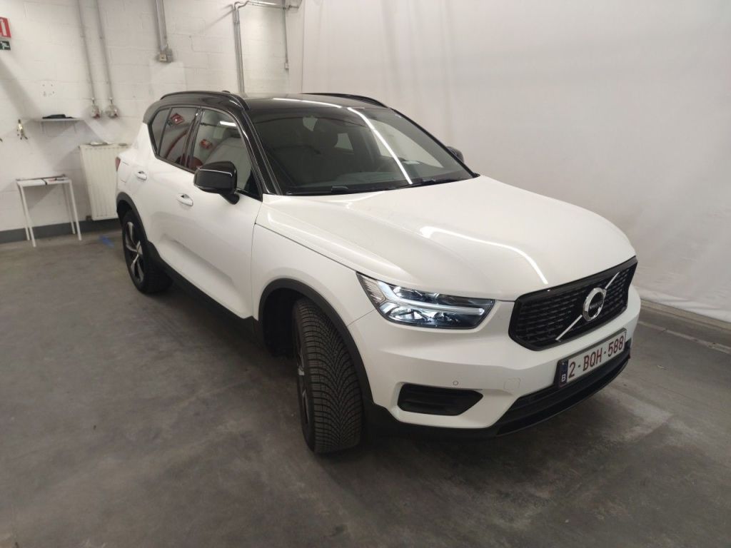 Volvo XC40 1.5 T4 Plus Dark