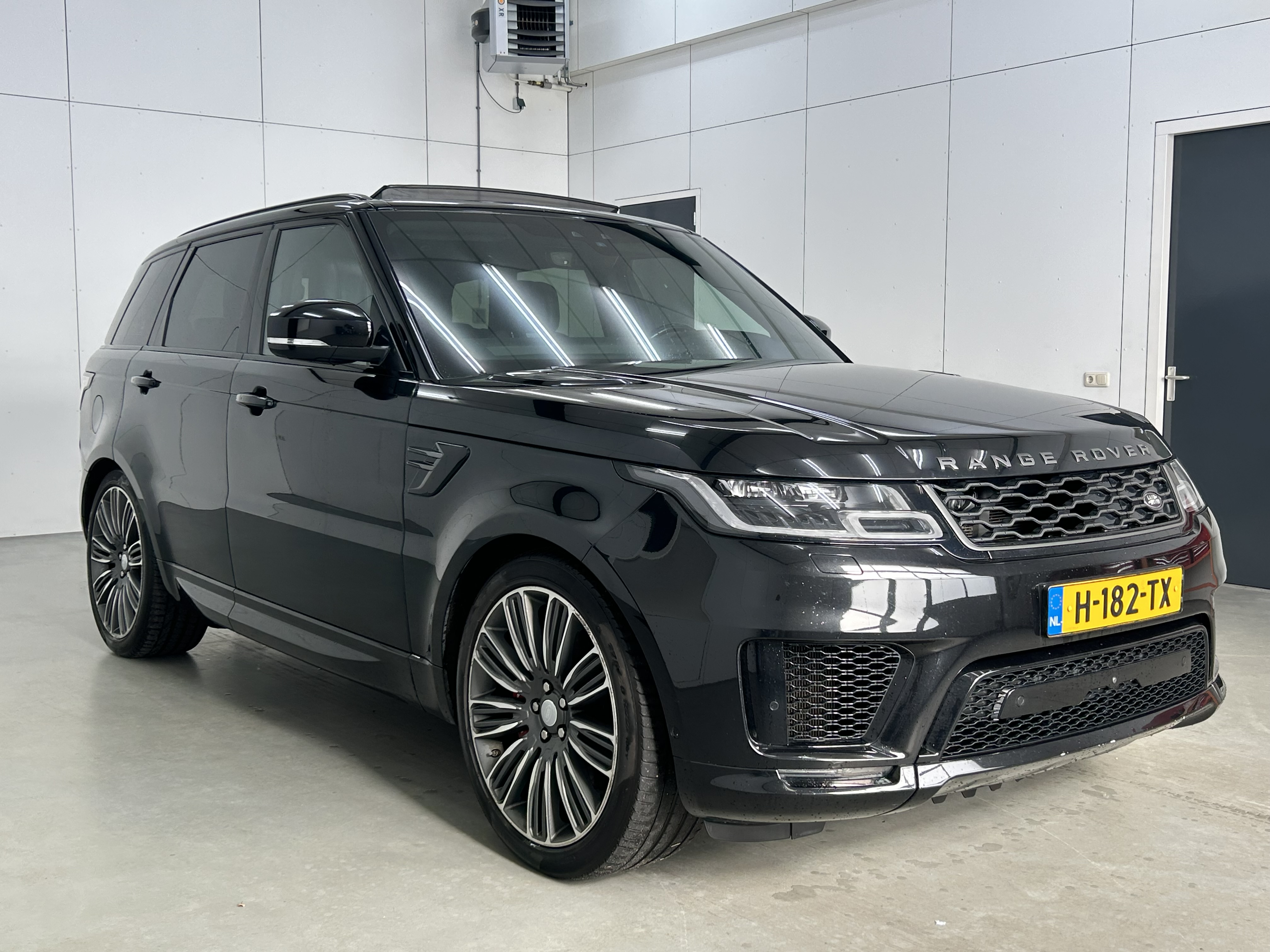Land Rover Range Rover Sport P400e HSE
