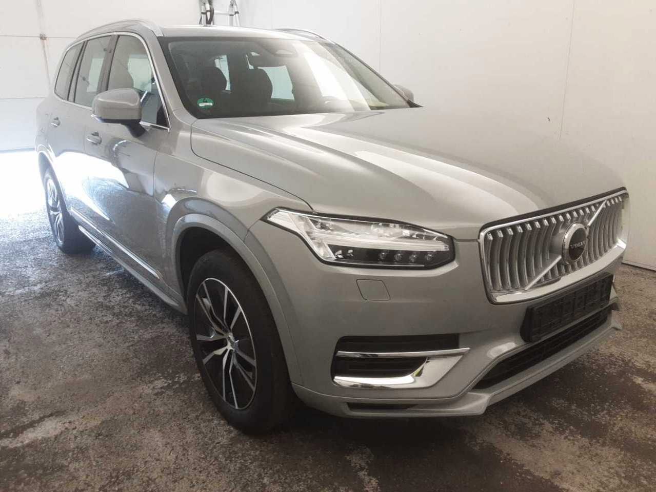 Volvo XC90 T8 Core
