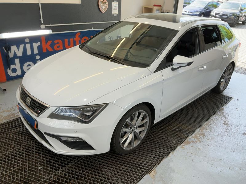 Seat Leon 1.5 TSI ACT FR Black Matt Edition