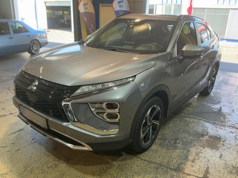 Mitsubishi Eclipse Cross 2.4 Plug-in Hybrid Top 4WD