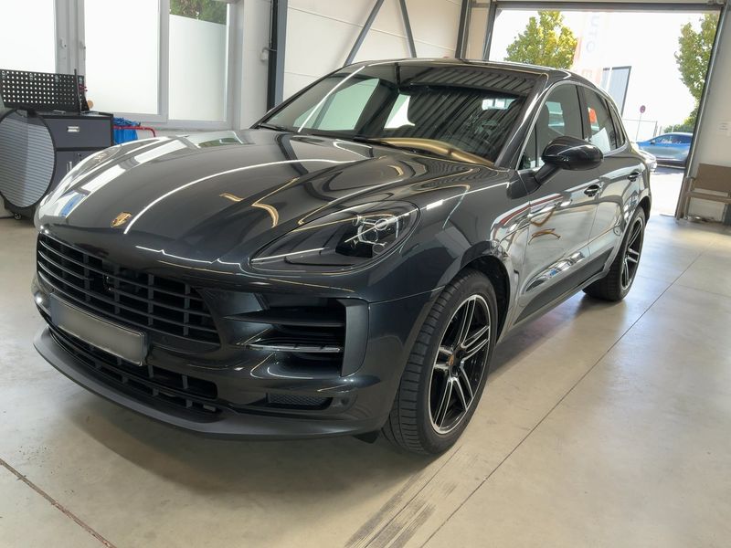 Porsche Macan S