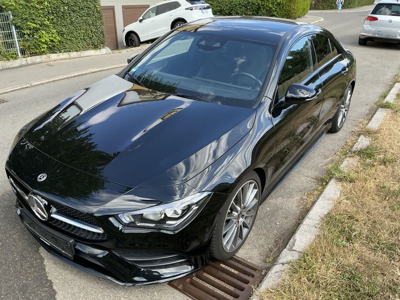 Mercedes-Benz CLA-Klasse CLA 220 AMG Line