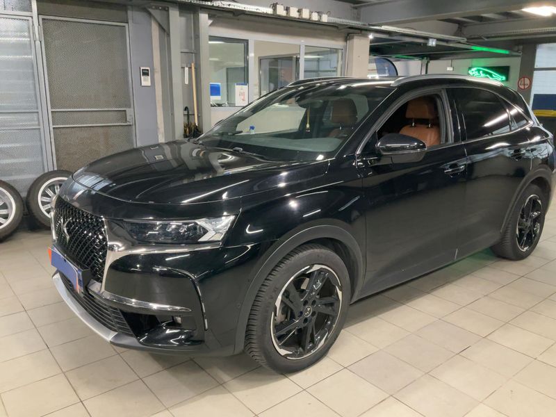 DS Automobiles DS7 Crossback 1.6 E-Tense Hybrid Grand Chic 4x4