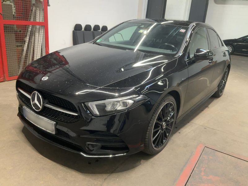 Mercedes-Benz A-класс седан A 250e AMG Line