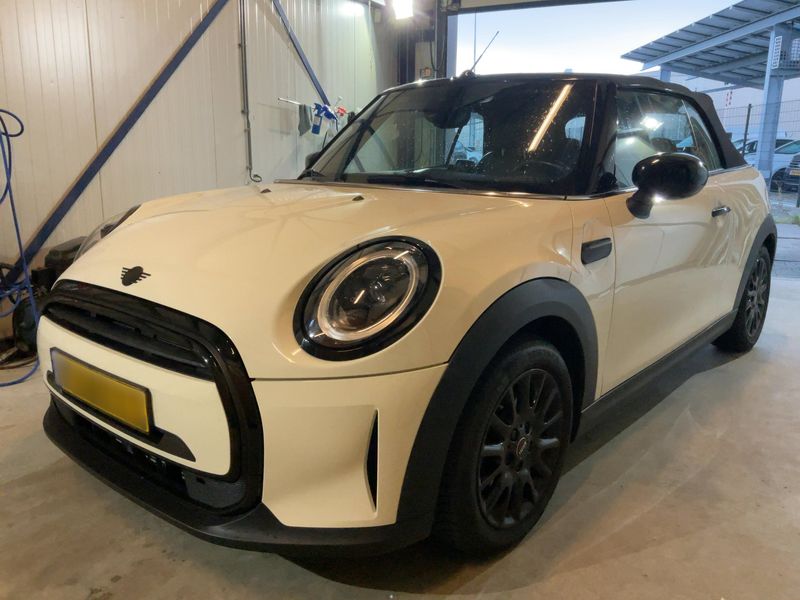 Mini Cabrio Cooper Classic Trim