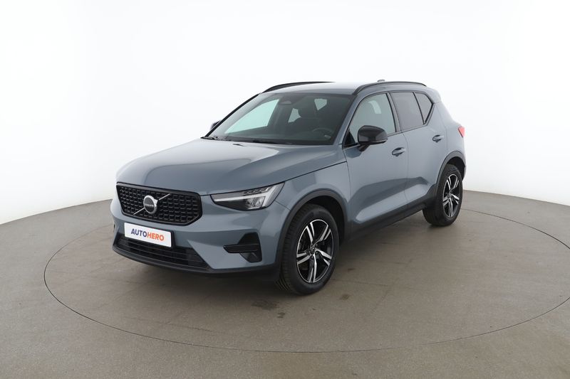 Volvo XC40 2.0 B4 Mild-Hybrid Plus Dark 2WD