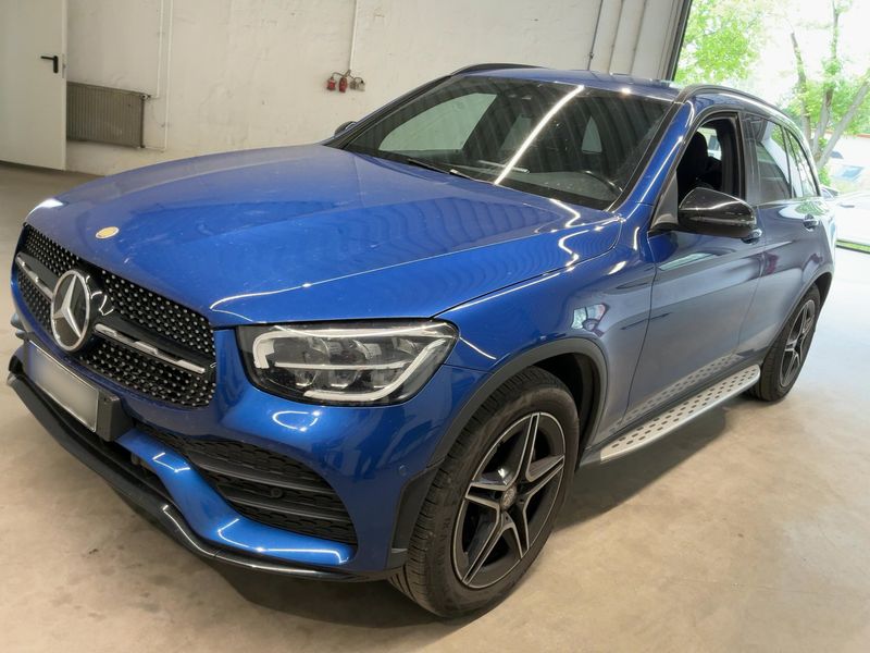 Mercedes-Benz GLC-Klasse GLC 300 d 4Matic AMG Line