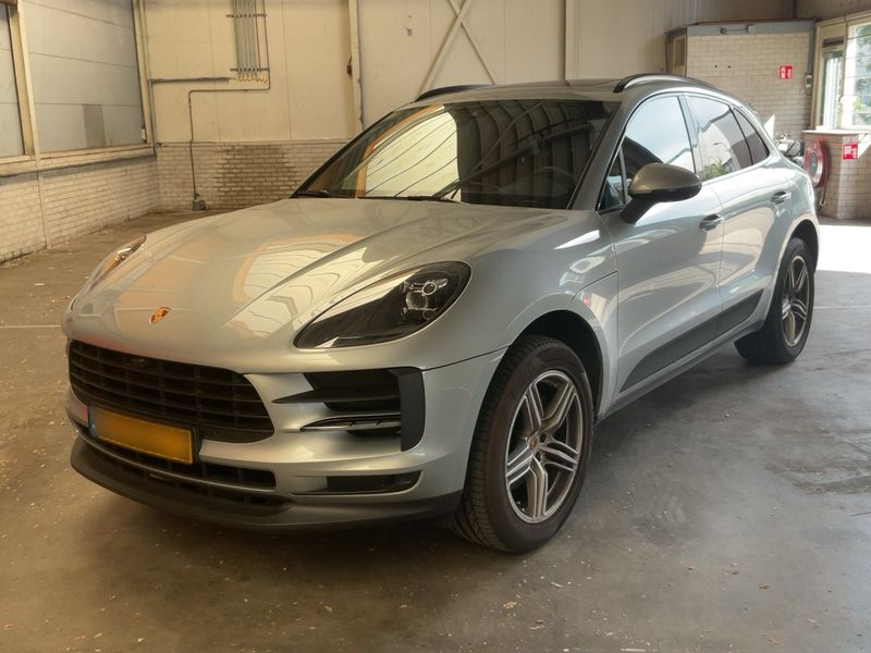 Porsche Macan Basis