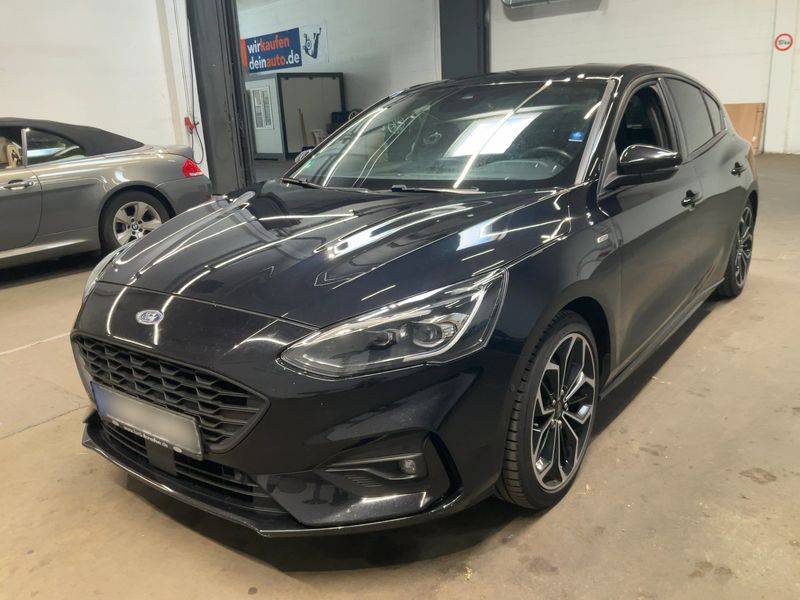 Ford Focus 1.0 EcoBoost Mild-Hybrid ST-Line X