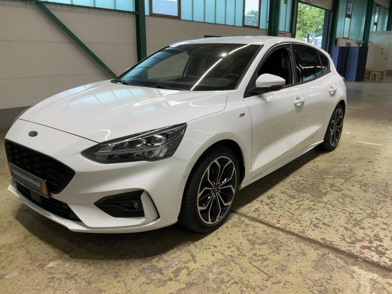 Ford Focus 1.0 EcoBoost Mild-Hybrid ST-Line X