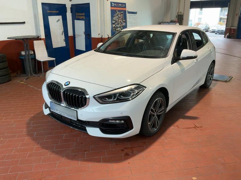 BMW 1 серия 118i Sport Line