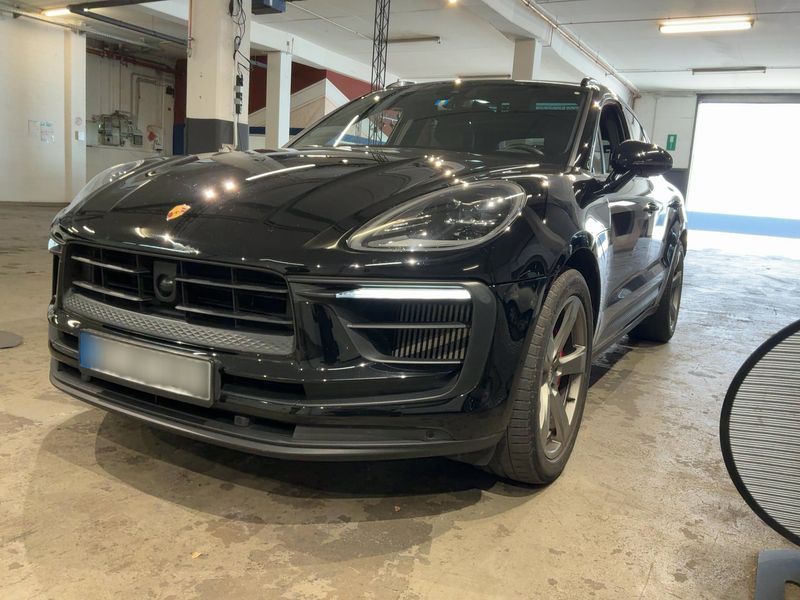 Porsche Macan S