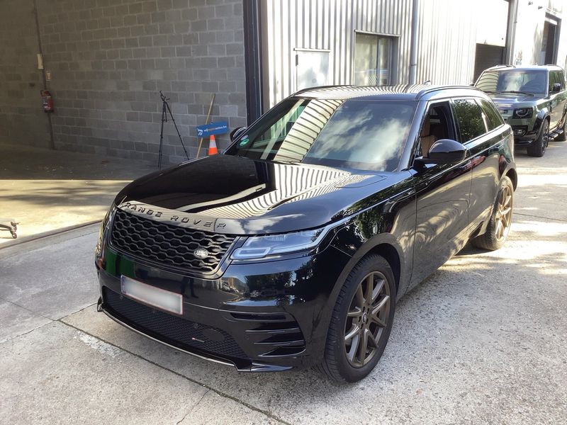Land Rover Range Rover Velar P400e Plug-in Hybrid HSE R-Dynamic
