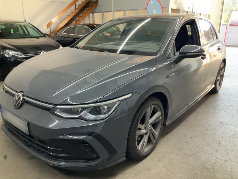 Volkswagen Golf VIII 1.5 eTSI ACT R-Line