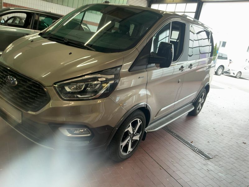 Ford Tourneo Custom 2.0 TDCi 320 L1 Tourneo Active