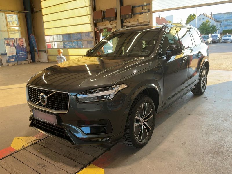 Volvo XC90 2.0 B5 Diesel Mild-Hybrid R-Design AWD