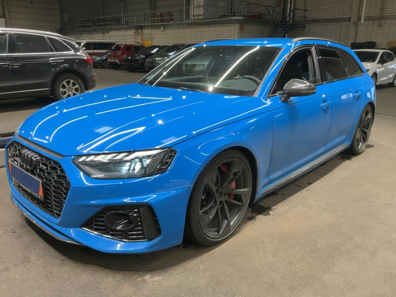 Audi RS 4 2.9 TFSI quattro