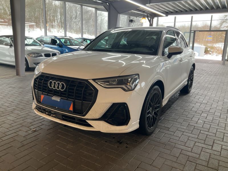 Audi Q3 35 TFSI S line