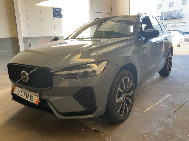 Volvo XC60 2.0 B4 Mild-Hybrid Plus Dark 2WD