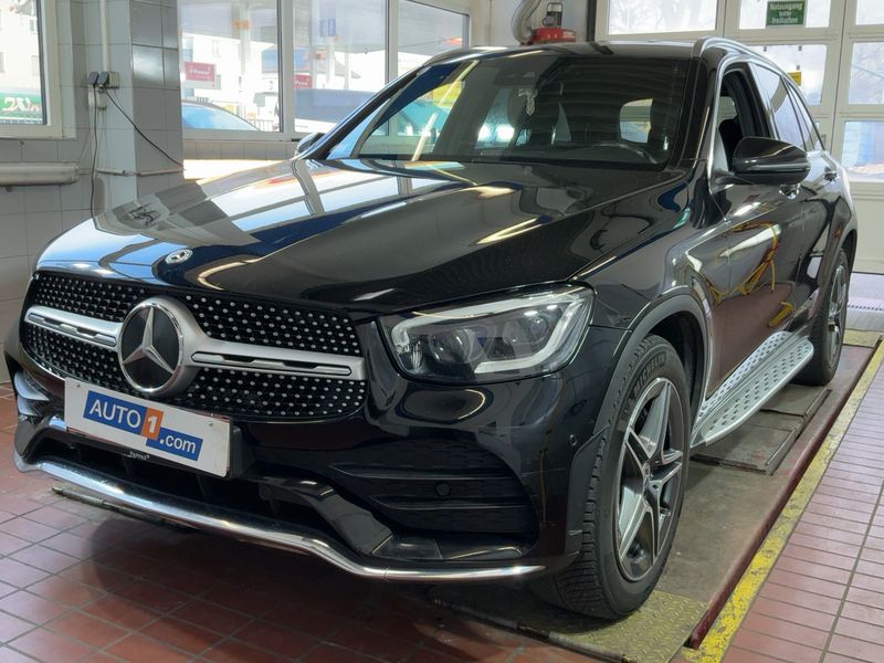 Mercedes-Benz GLC-Klasse GLC 300 d 4Matic AMG Line