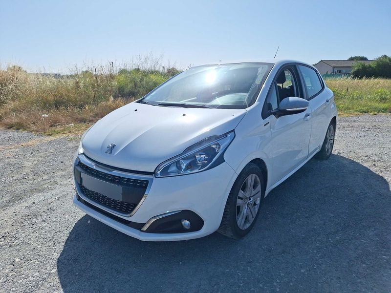 Peugeot 208 1.5 Blue-HDi Signature