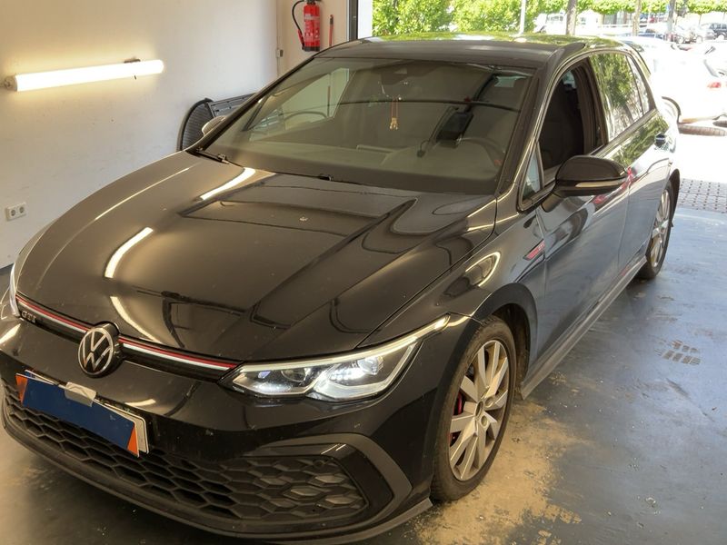 Volkswagen Golf VIII 2.0 TSI GTI