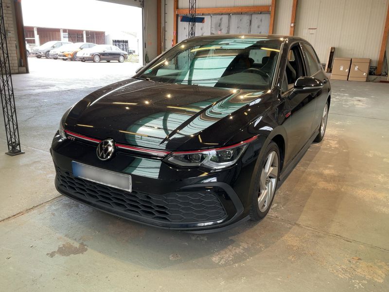 Volkswagen Golf VIII 2.0 TSI GTI