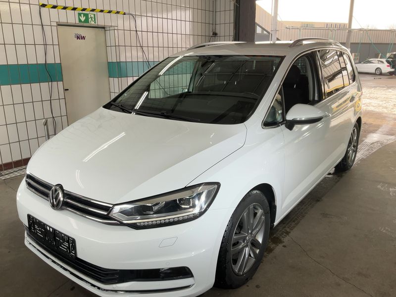 Volkswagen Touran 2.0 TDI Highline BlueMotion Tech