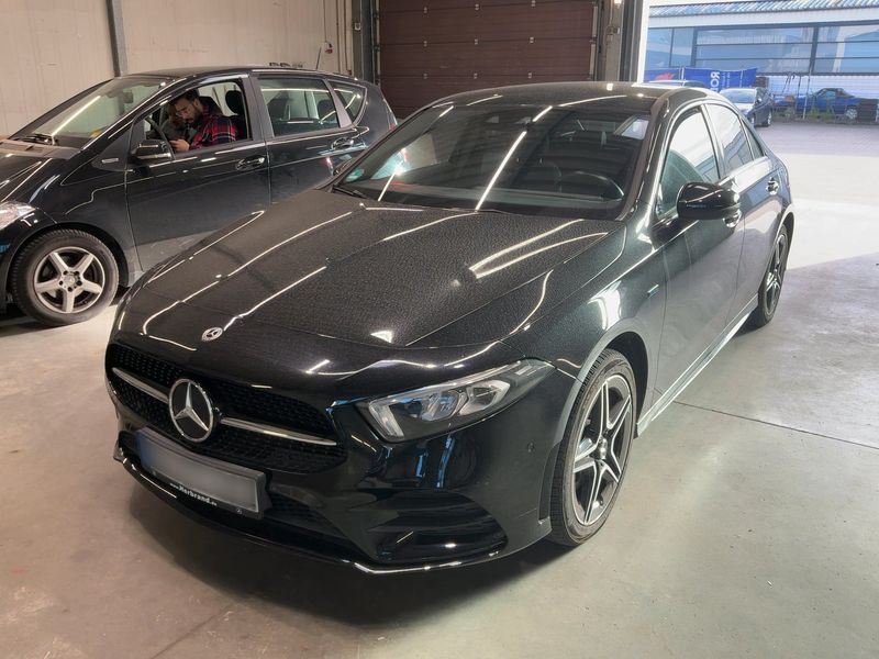 Mercedes-Benz A-Klasse Limousine A 250e Edition 2020 AMG Line