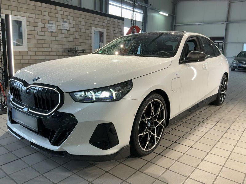 BMW 5er 550e xDrive M Sport