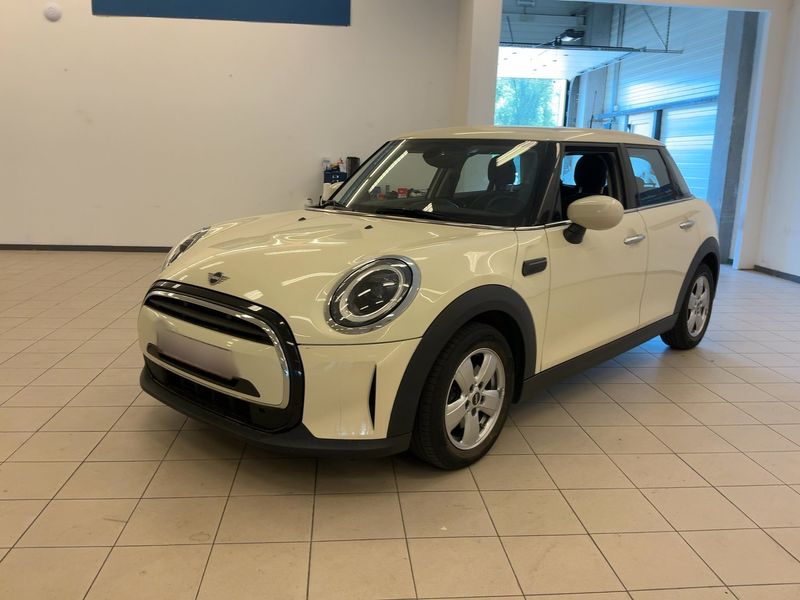 MINI Cooper Essential Trim