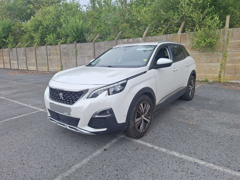 Peugeot 3008 1.5 Blue-HDi Allure Business