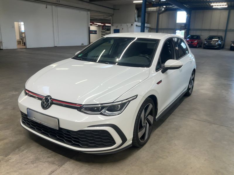 Volkswagen Golf VIII 2.0 TSI GTI