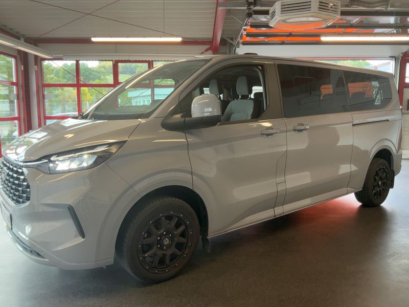 Ford Tourneo Custom 2.0 TDCi EcoBlue 320 L2 Titanium