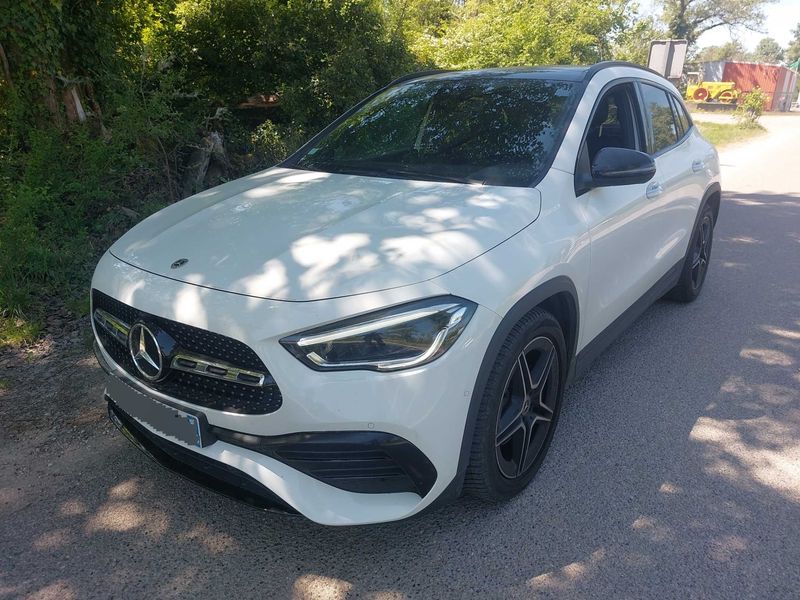 Mercedes-Benz GLA-Klasse GLA 200 d AMG Line
