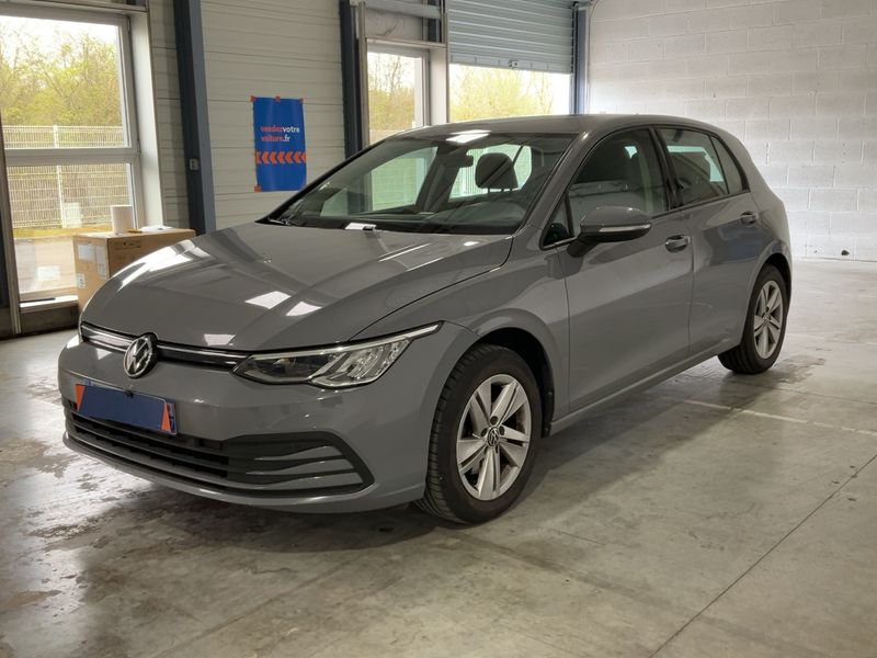 Volkswagen Golf VIII 2.0 TDI Life 1st