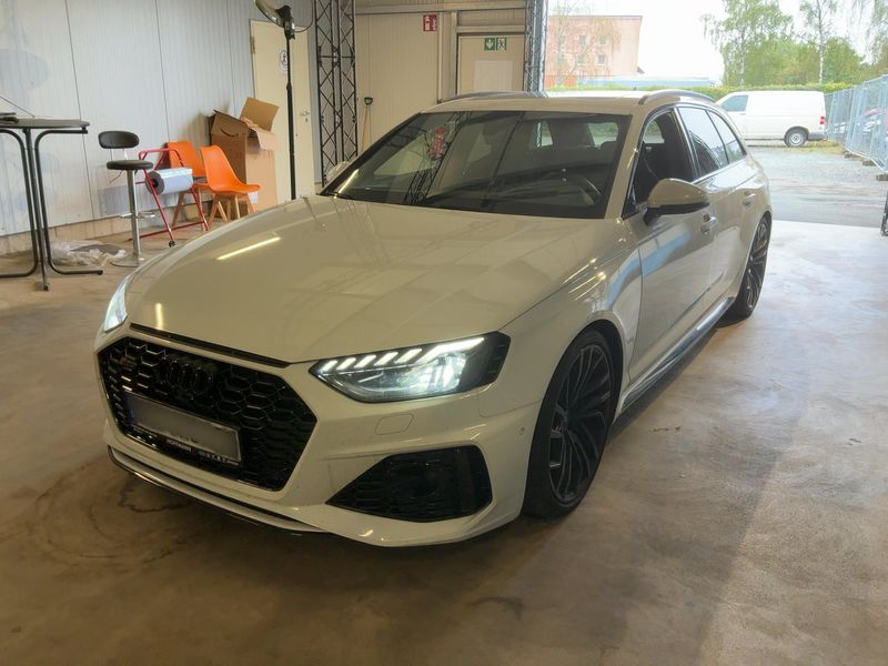 Audi RS 4 2.9 TFSI quattro