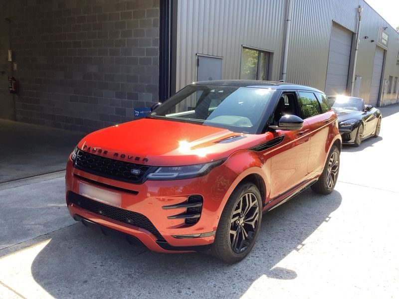Land Rover Evoque P300e Hybrid SE R-Dynamic