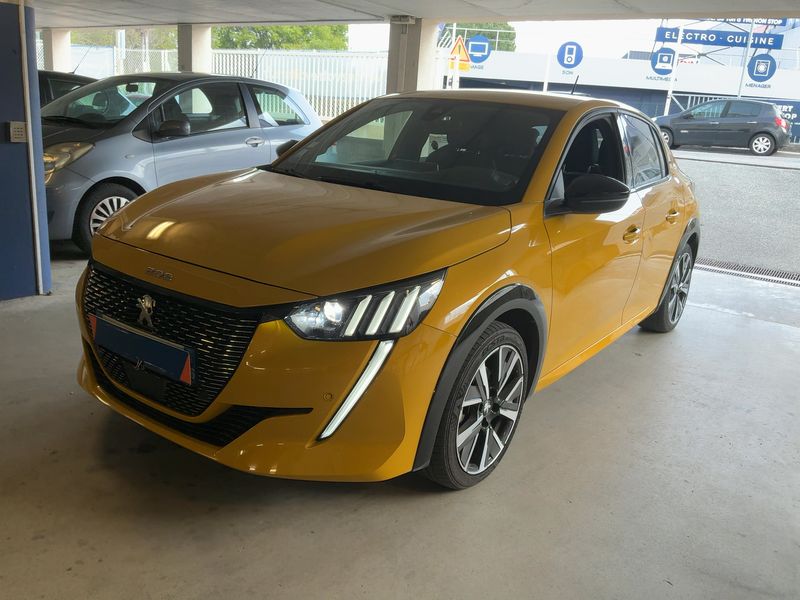 Peugeot 208 1.2 PureTech GT Line