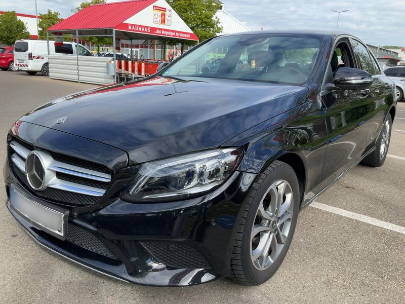 Mercedes-Benz C-Klasse C 400 4Matic Avantgarde
