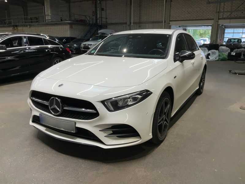 Mercedes-Benz A-Klasse A 250e Edition 2020 AMG Line
