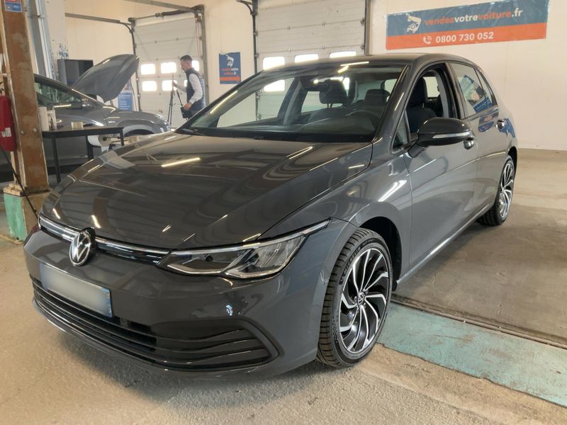 Volkswagen Golf VIII 1.5 eTSI ACT Life 1st