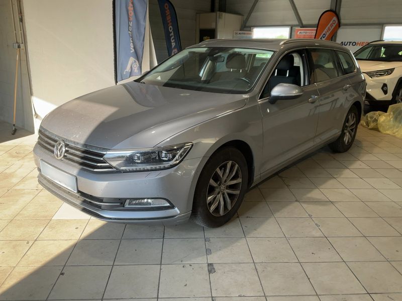 Volkswagen Passat 1.5 TSI ACT Comfortline BlueMotion Tech