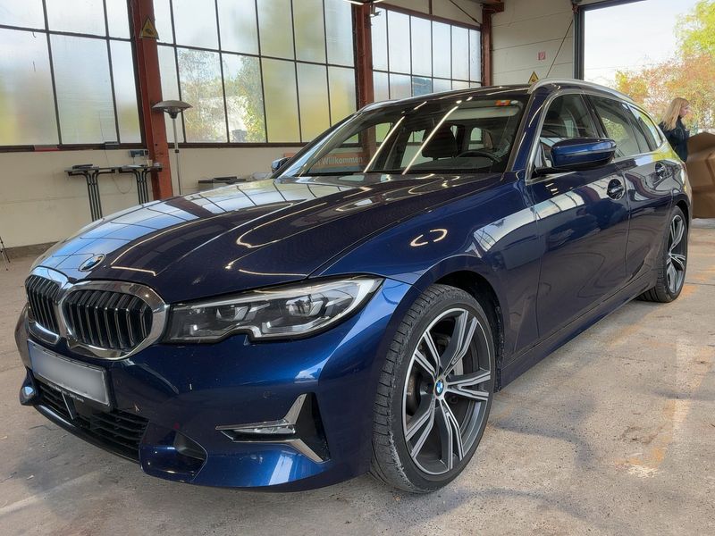 BMW 3 серия 330d Luxury Line