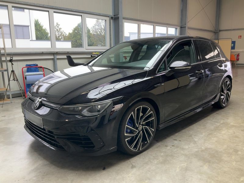 Volkswagen Golf VIII 2.0 TSI R 4Motion