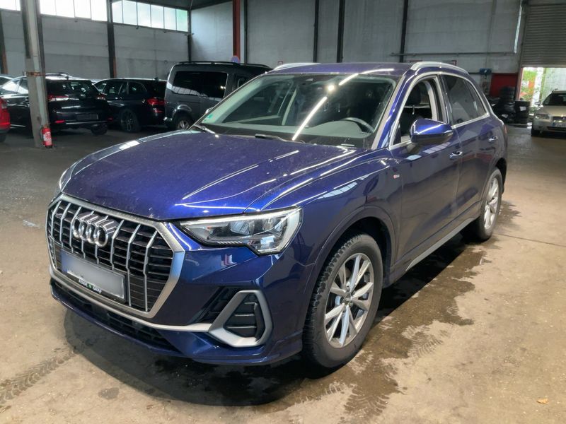 Audi Q3 35 TFSI S line
