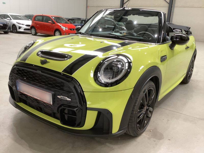 MINI Cabrio Cooper S John Cooper Works Trim