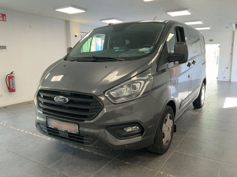 Ford Transit 2.0 TDCi 310 L1 Tourneo Titanium