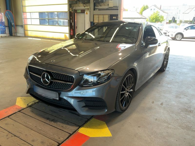 Mercedes-Benz E-Klasse E 220 d AMG Line